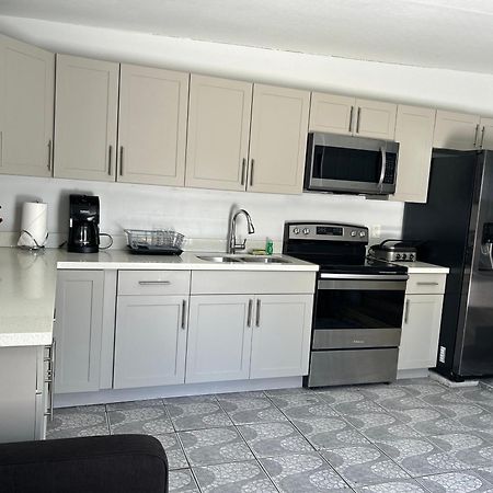 מיאמי Main House 3 Bed 2 Bath & Guest House 1 Bed 1 Bath מראה חיצוני תמונה
