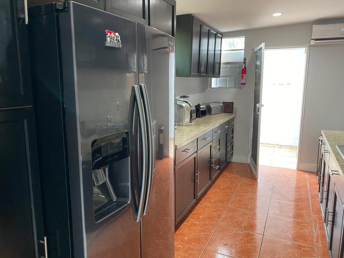 מיאמי Main House 3 Bed 2 Bath & Guest House 1 Bed 1 Bath מראה חיצוני תמונה