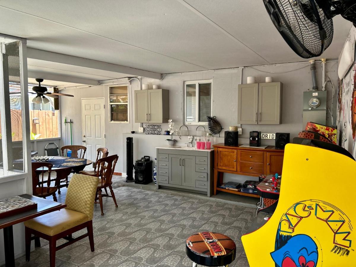 מיאמי Main House 3 Bed 2 Bath & Guest House 1 Bed 1 Bath מראה חיצוני תמונה